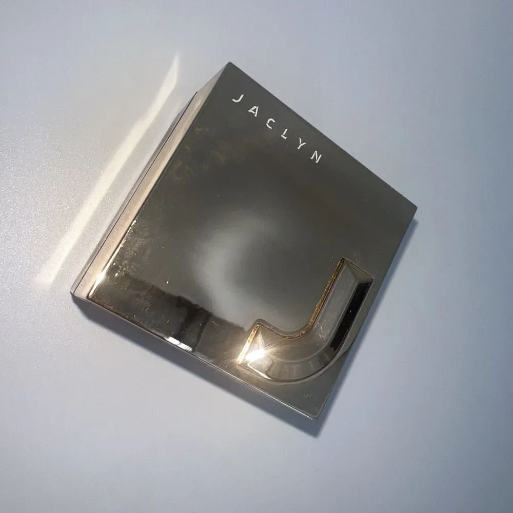Jaclyn Cosmetics‎ Luminous Powder - Shade BRILLIANT - Full Size 10g/ 0.35 Oz.